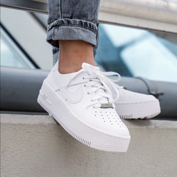 nike air force 1 sage low white 7.5